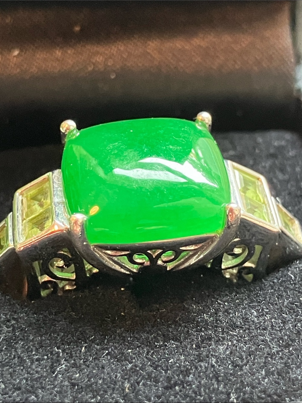 Vibrant Green Gemstone Sterling Silver Statement Ring